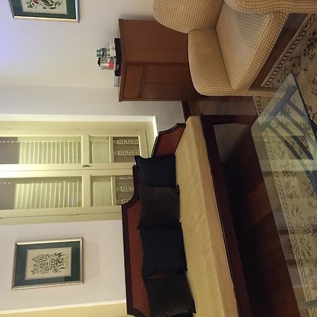Heeren Palm Suites Malacca Екстериор снимка